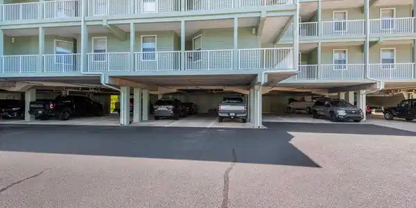 4060 Indigo Dr