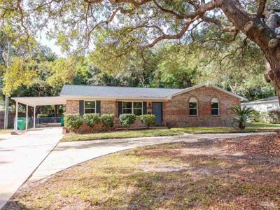 306 Fairpoint Dr