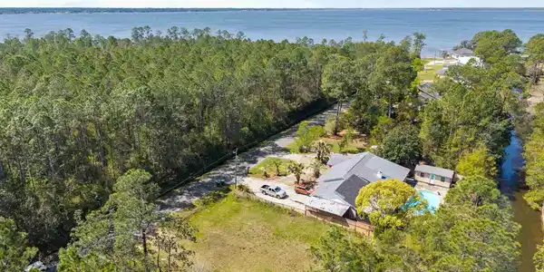 9440 Kainui Dr