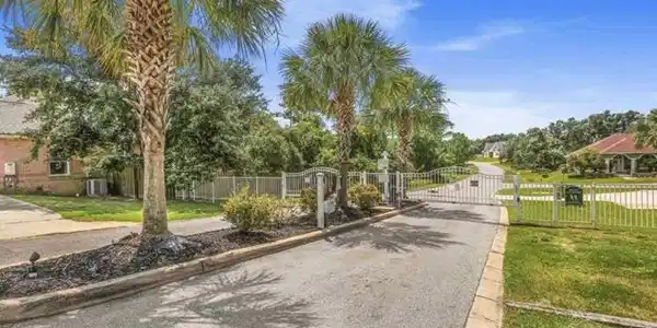 16189 Tarpon Dr