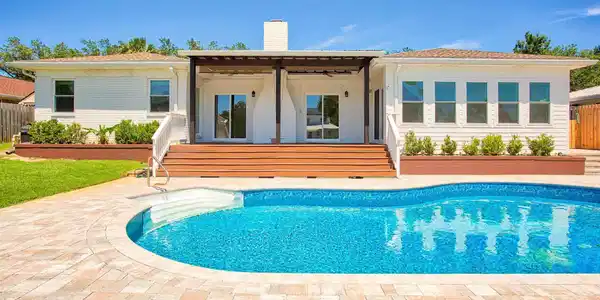 1125 Harbor Ln