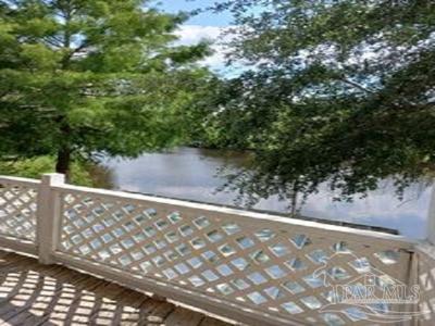 2665 Bayshore Pkwy
