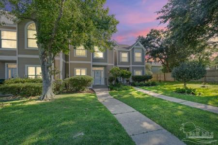 1187 Lionsgate Ln