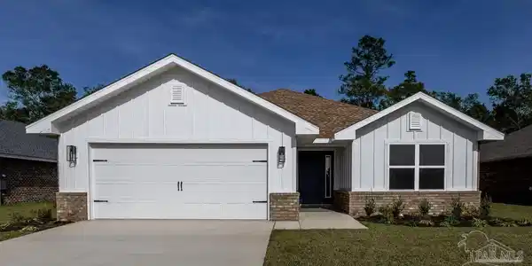 Image 3: Pictures of a previous completed home