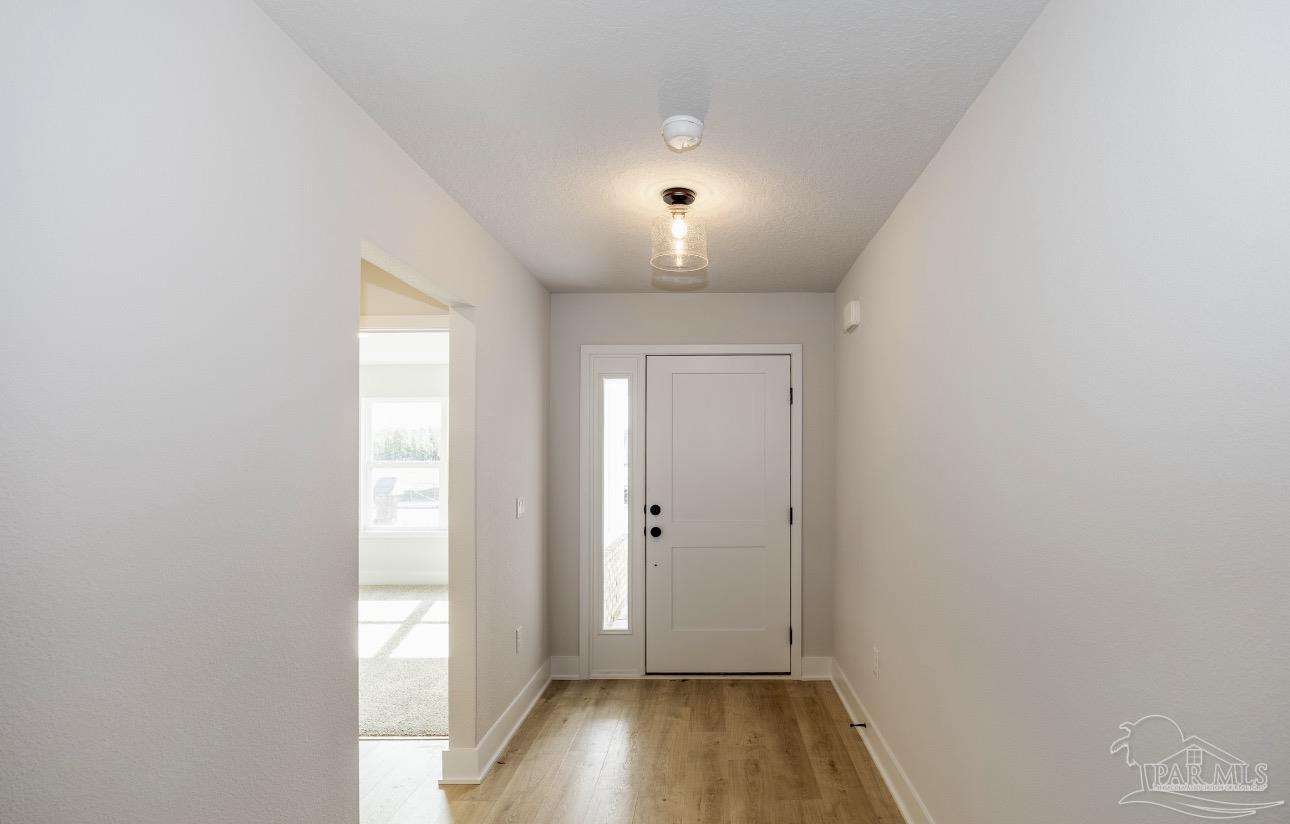 Image 4: Pictures of a previous completed home