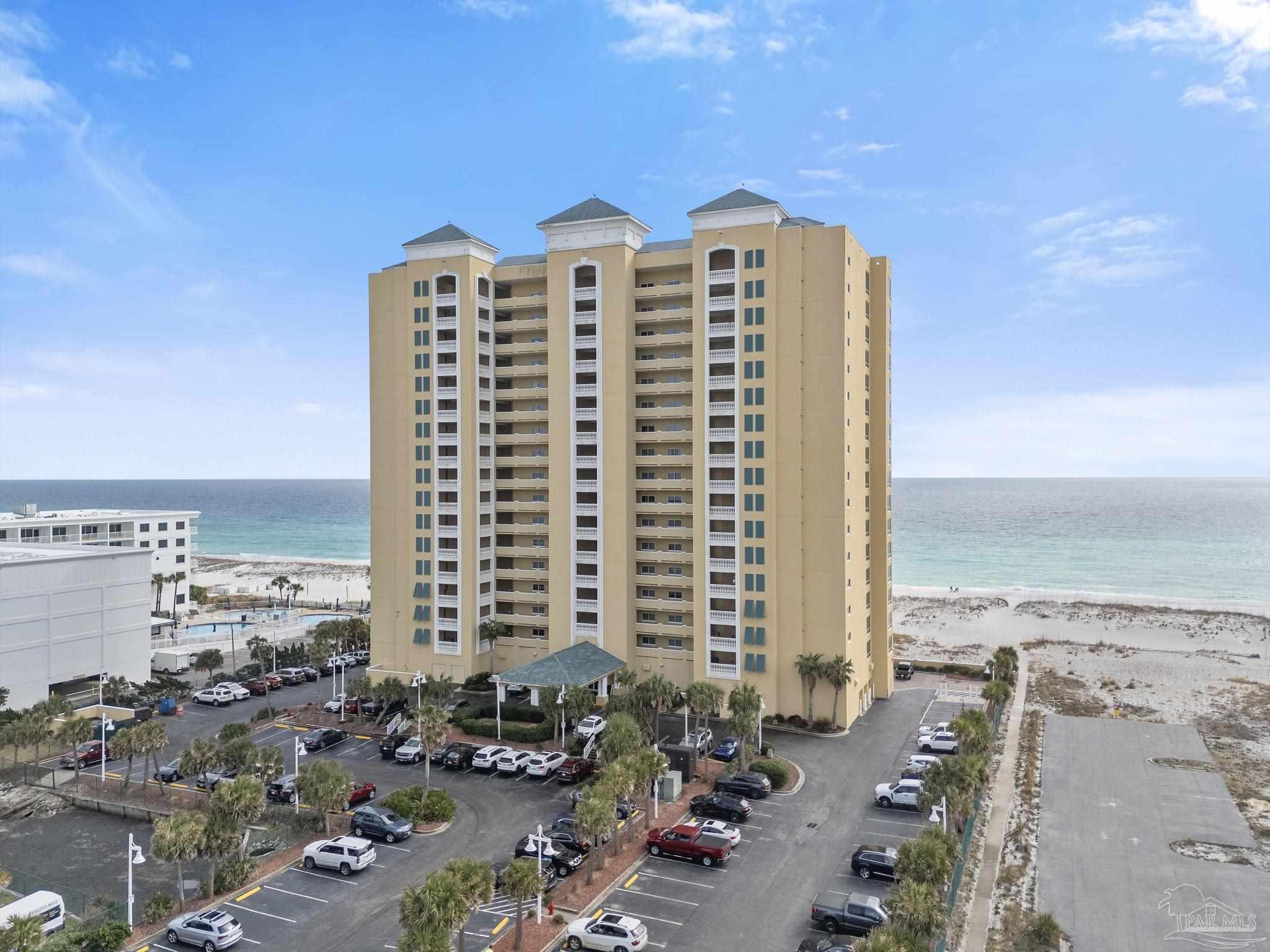 Image 2: Turnkey beach retreat in Pensacola Beach