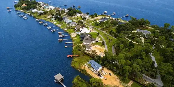 Image 2: Petersen Point Community
