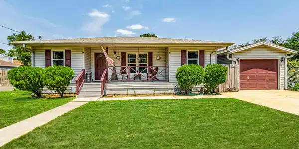 5610 Cruzat Way