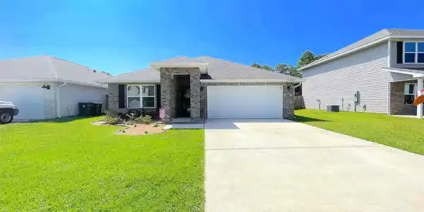 10620 Queens Gate Cir