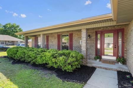 1863 Bay Pine Cir