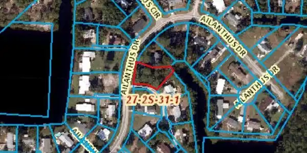 12327 Ailanthus Dr