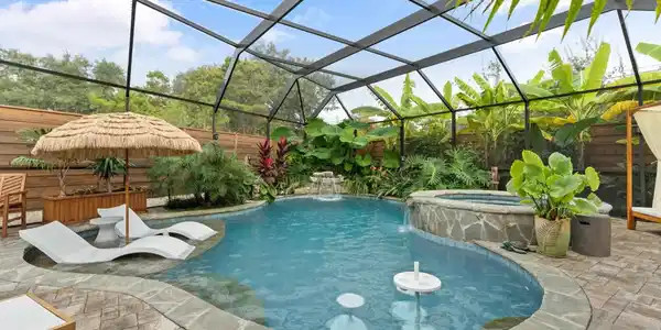 4815 Fish Hawk Ct