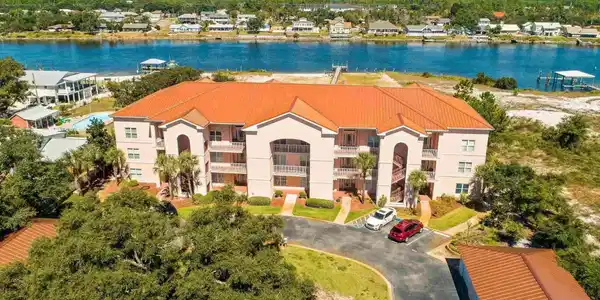 13840 River Rd