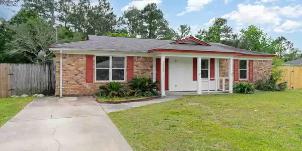 10533 Heatherwood Dr