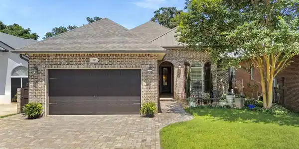 1329 Autumn Breeze Cir