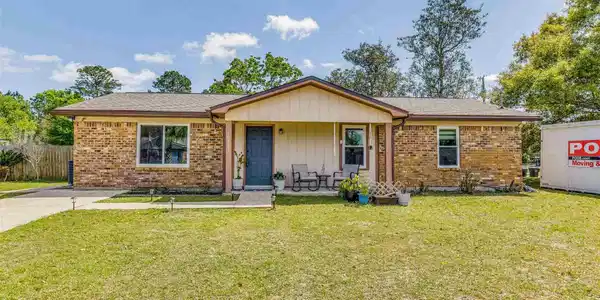 10481 Heatherwood Dr