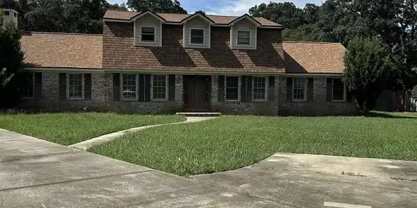 817 Bay Cliffs Rd
