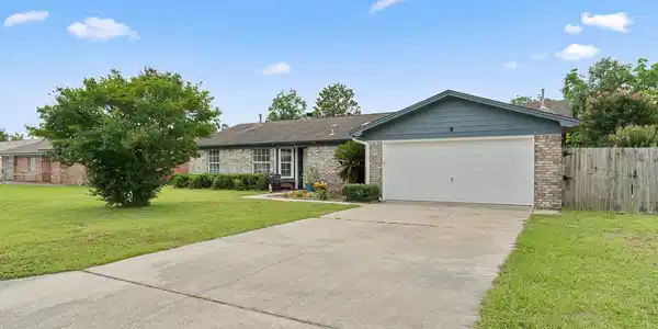 1443 Little Creek Dr