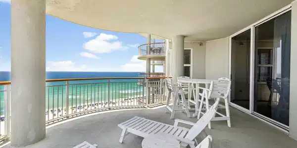 Image 3: Soak in the views on the expansive balcony