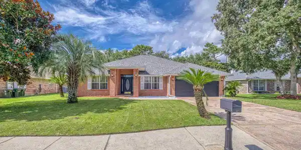 1662 Beachside Dr