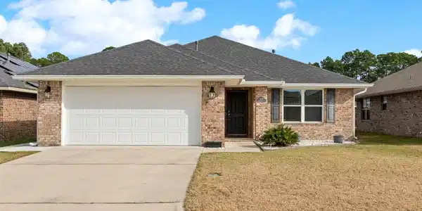 3866 Sandspur Ln