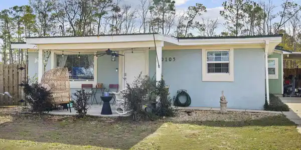 10105 Lillian Hwy