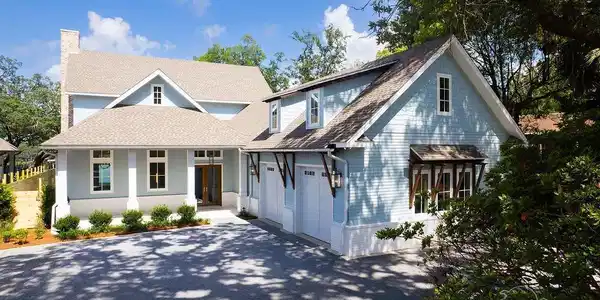 1921 E Strong St