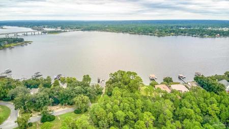 7 C Old Bay Pointe Rd