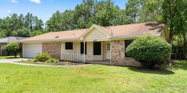 9049 Bluebay Ln