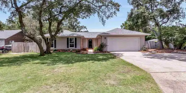 1456 El Sereno Pl