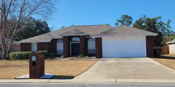 1109 Freeboard Blvd