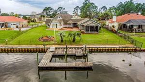 2720 Sea Lark Ln