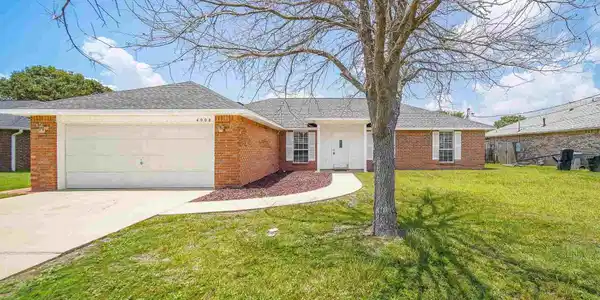 4008 Lochmoor Dr