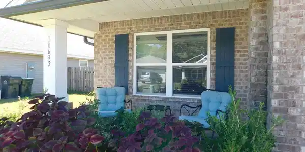 10632 Queens Gate Cir