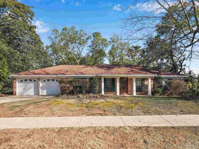 4646 Baywoods Cir