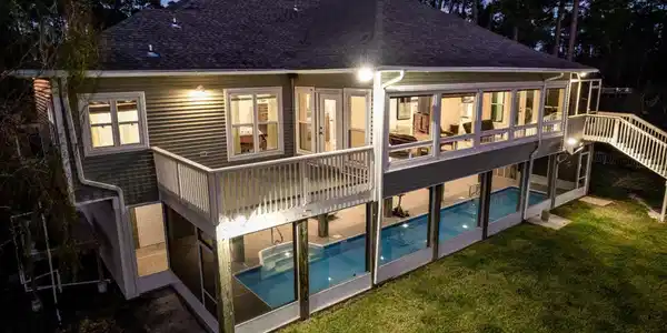 4501 Bayside Dr