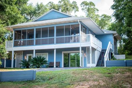 7525 Lakeside Dr