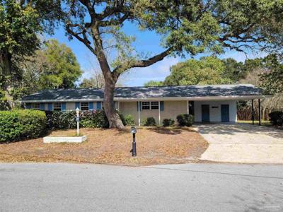 301 Poinciana Dr