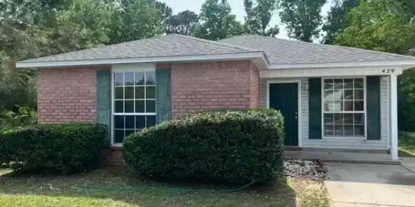 429 Oak Knoll Ln