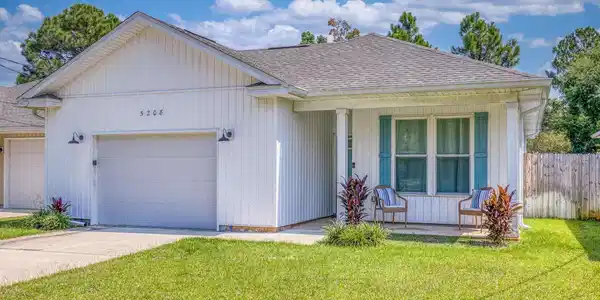 5208 Arrowhead Rd