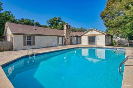 4302 Roxborough Pl