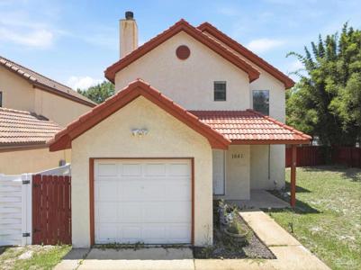 1841 E Smugglers Cove Dr