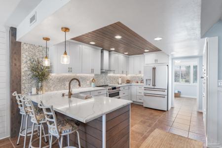 1511 Via Deluna Dr