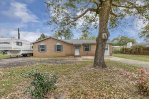 4270 Magnolia Oak St