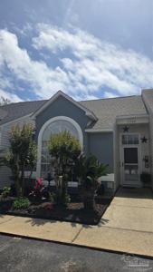 1364 Redwood Ln