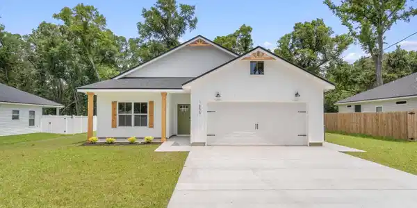 1414 Madelyn Woods Dr