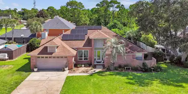 155 Shoreline Dr