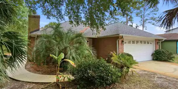 1682 College Pkwy
