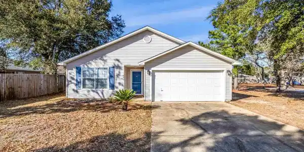 214 Staysail St