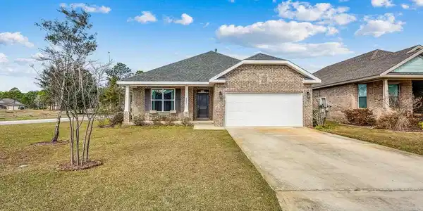4804 Fish Hawk Ct